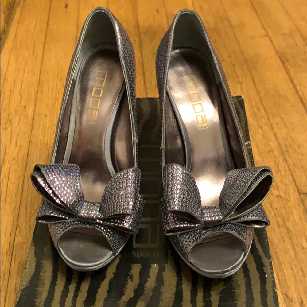 Sequin bow heels